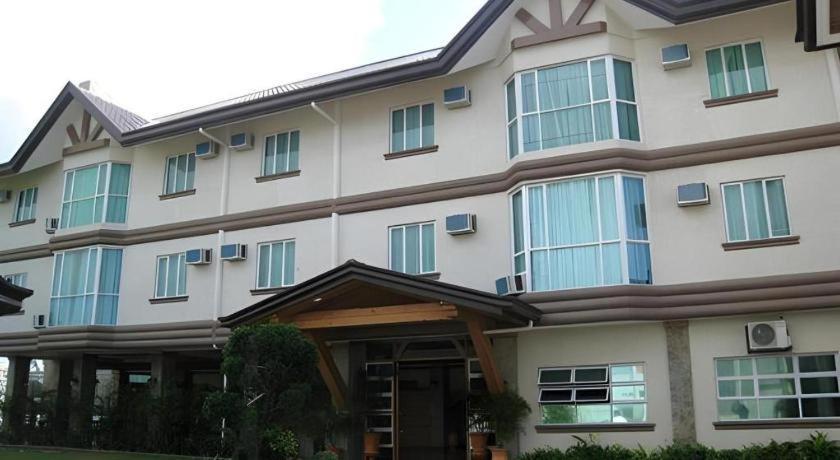 Chocolate And Berries Hotel Baliuag Exterior foto