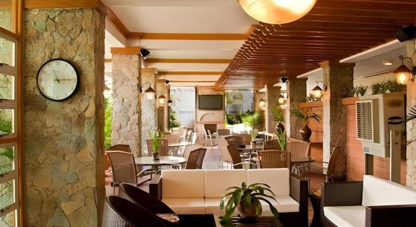 Chocolate And Berries Hotel Baliuag Exterior foto